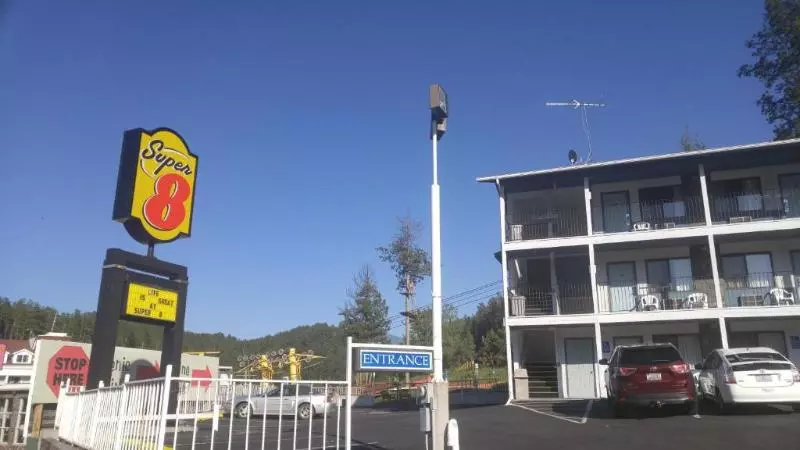 فندق Super 8 By Wyndham Keystone/mt. Rushmore