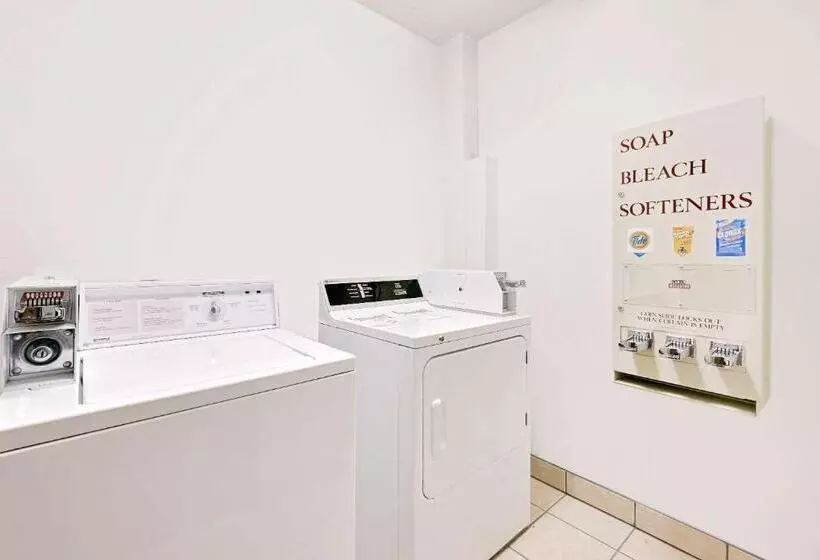 فندق Super 8 By Wyndham Keystone/mt. Rushmore