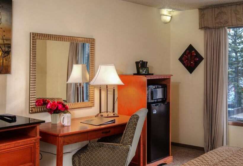 ホテル The Foothills Inn