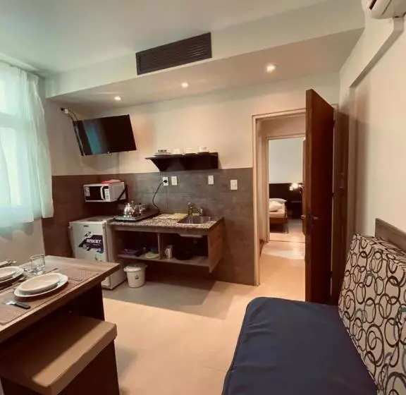 هتل Riviera