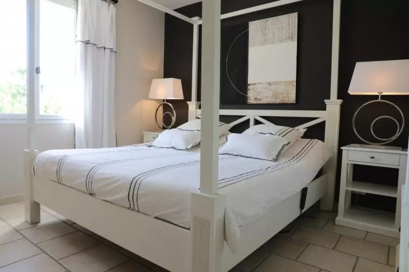 Aamiaismajoitus (B&B) Les Oursillons