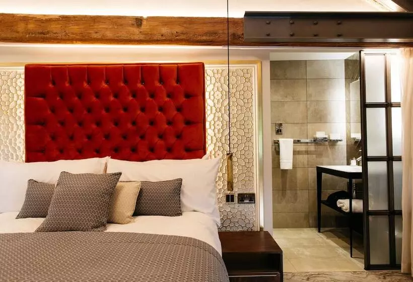 Hotelli Quite Simply French