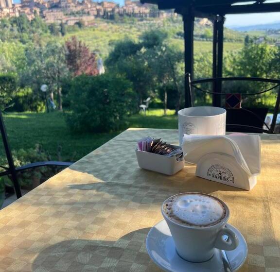 田舎風ホテル Antico Casolare