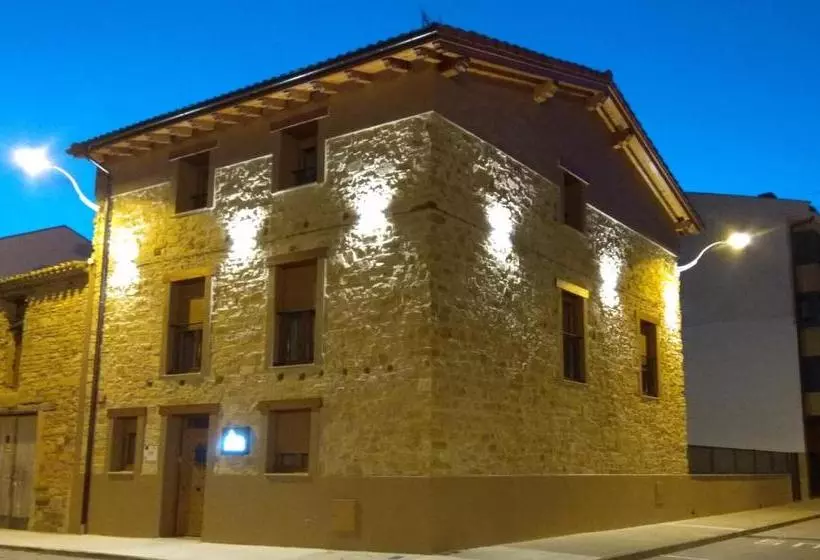 Majatalo Hostal Rural Villa De Mendavia