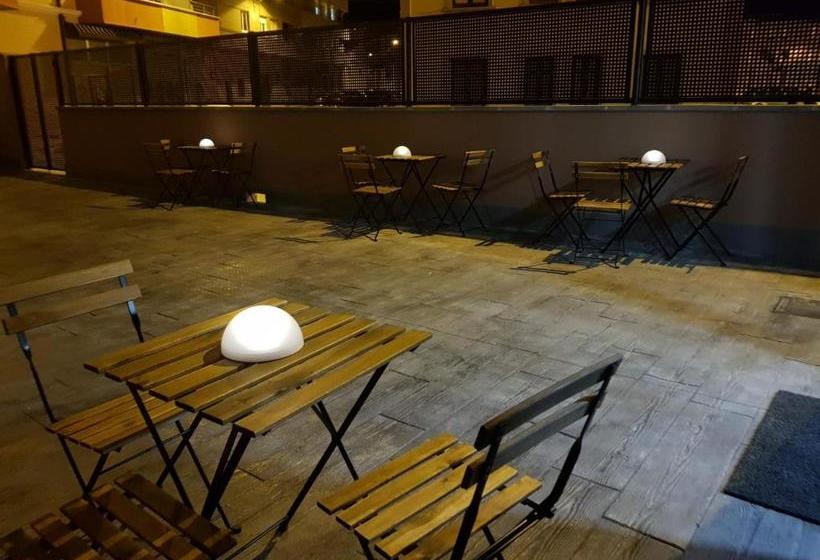 بنسيون Hostal Rural Villa De Mendavia