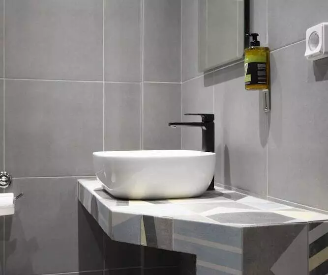 Supreme Luxury Suites By Athens Stay