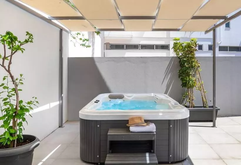 Supreme Luxury Suites By Athens Stay