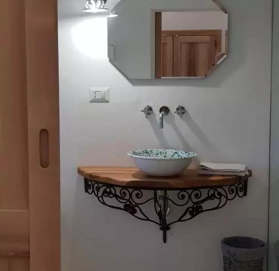Aamiaismajoitus (B&B) Casa Litarà