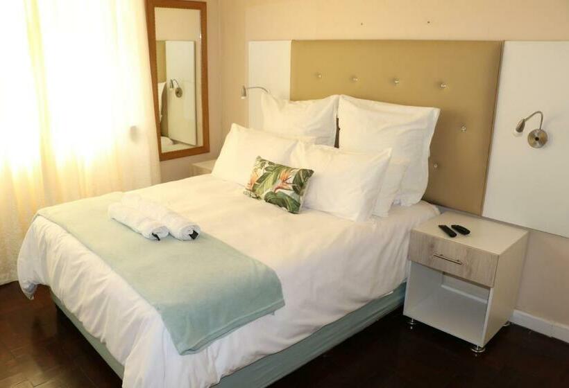 مبيت وإفطار Kwazi Guest House