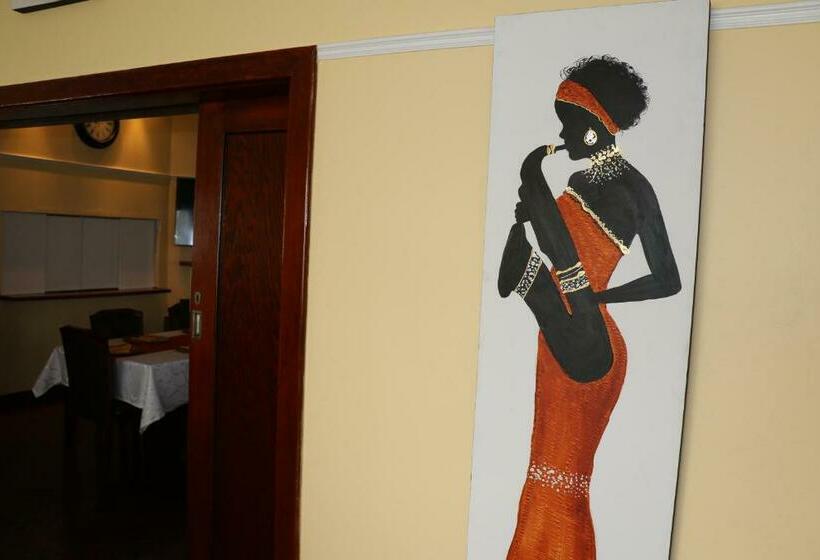 مبيت وإفطار Kwazi Guest House