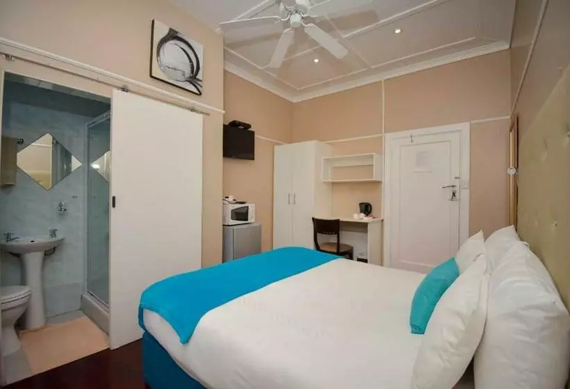 تختخواب و صبحانه Kwazi Guest House