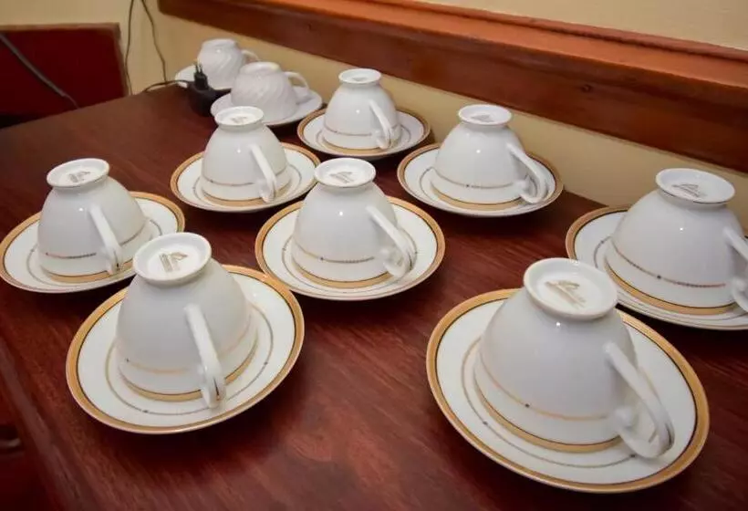 تختخواب و صبحانه Kwazi Guest House