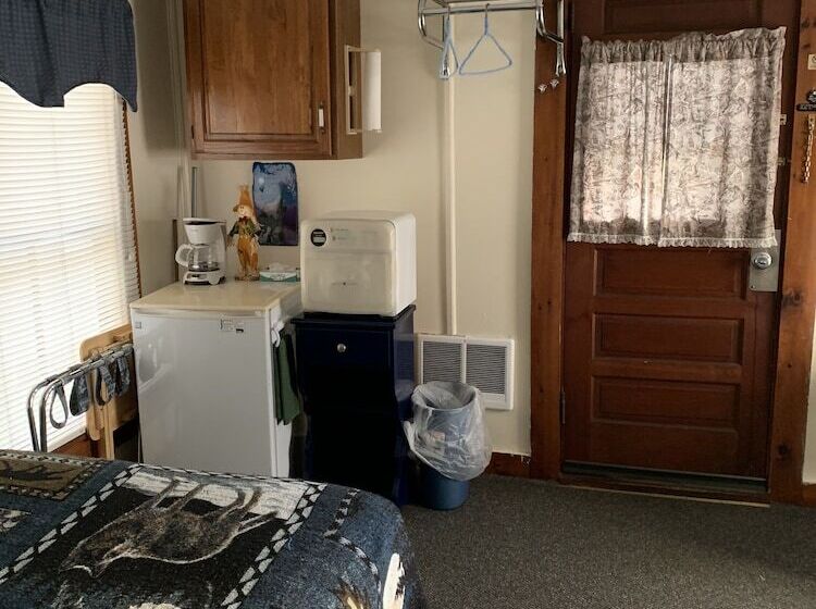 Carrollmotel And Cottages