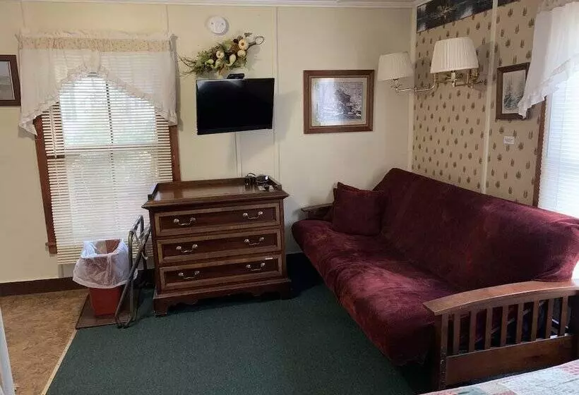 Carrollmotel And Cottages