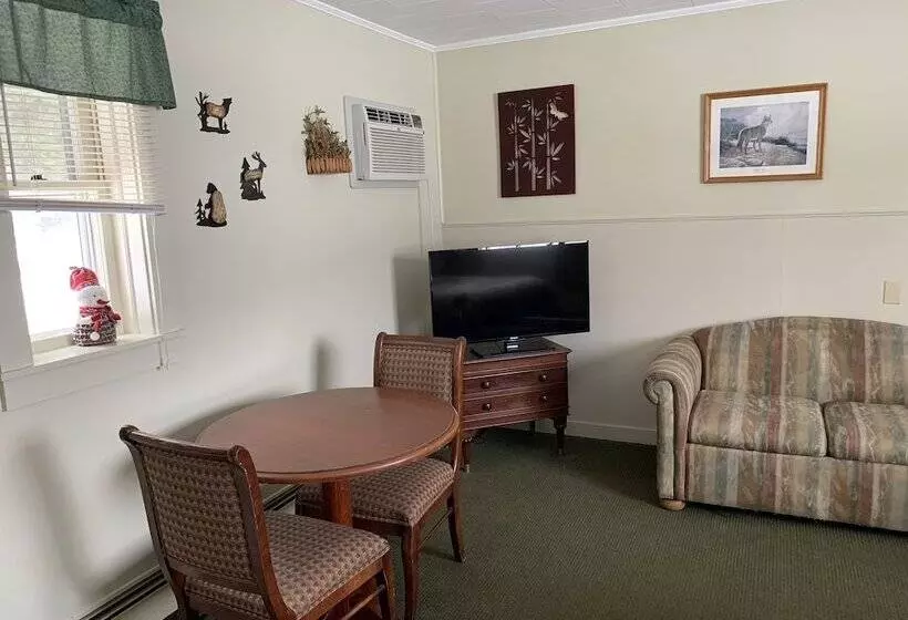 Carrollmotel And Cottages