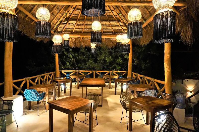 فندق La Puerta Azul Beachfront  Adults Only