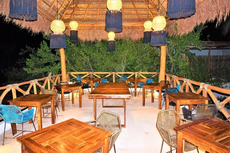 Hotelli La Puerta Azul Beachfront  Adults Only