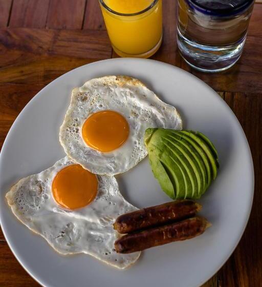 فندق La Puerta Azul Beachfront  Adults Only