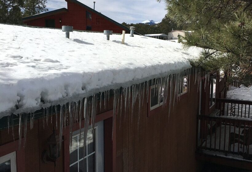 هتل The Lodge At Lazy Bear Retreat