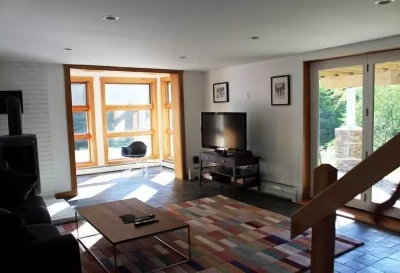 Mid_modern 4 Br
