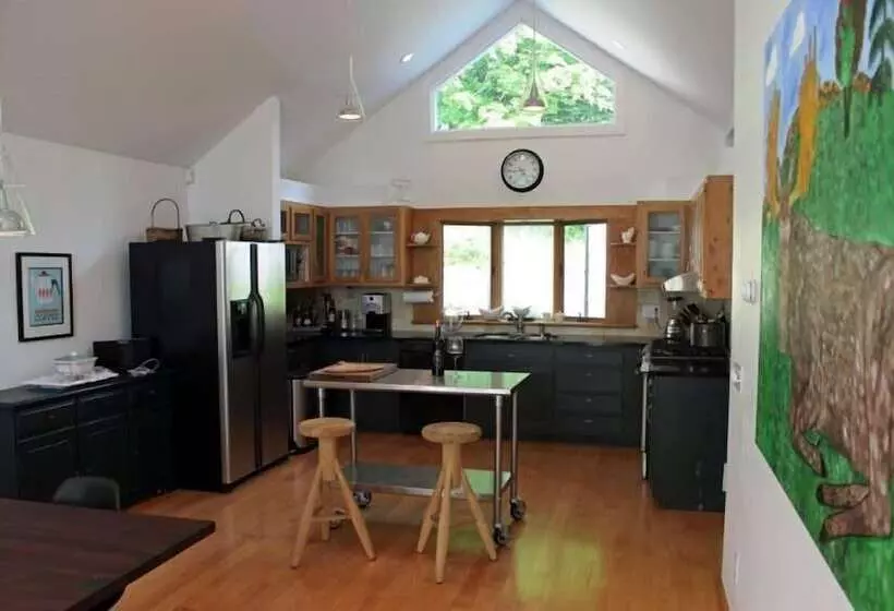 Mid_modern 4 Br