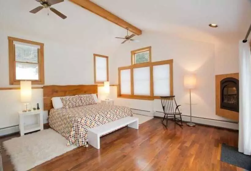 Mid_modern 4 Br