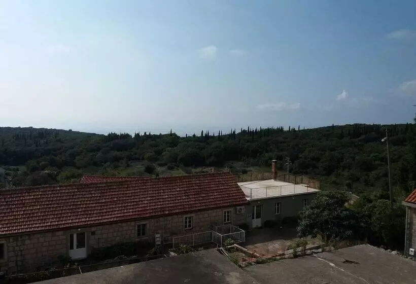 Majatalo Fishing Family House