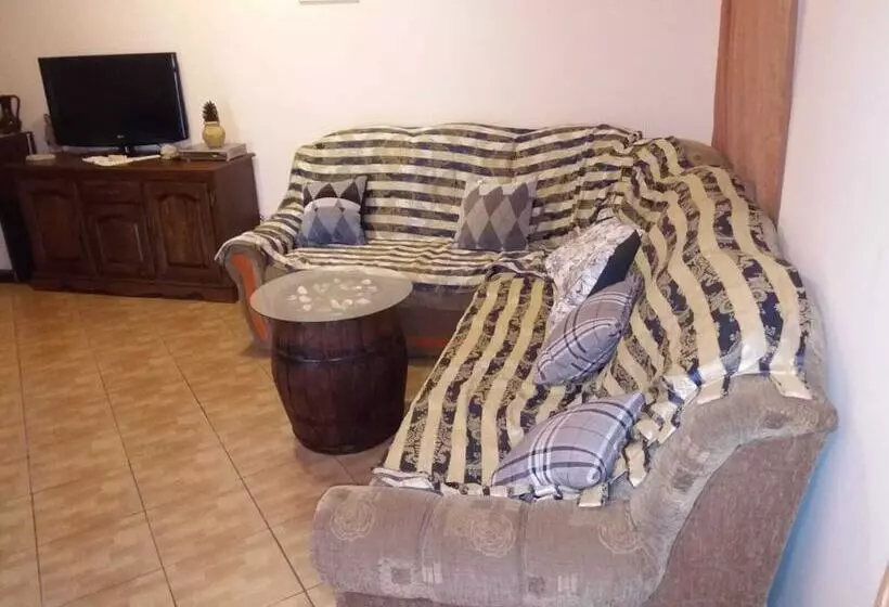 Majatalo Fishing Family House