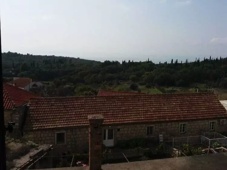 Majatalo Fishing Family House