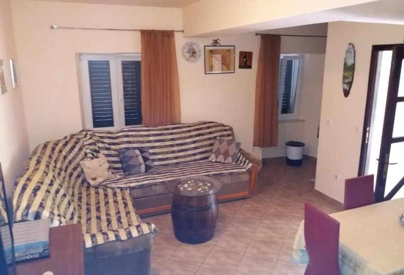 膳宿费 Fishing Family House