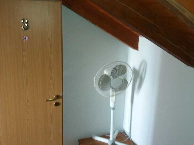 膳宿费 Fishing Family House