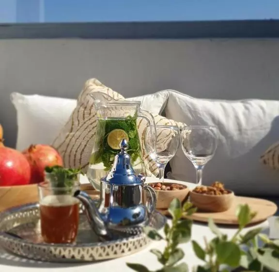 ریاض Dar Les Sirenes