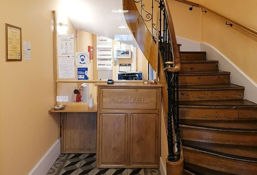 Отель Hôtel Le Dormeux