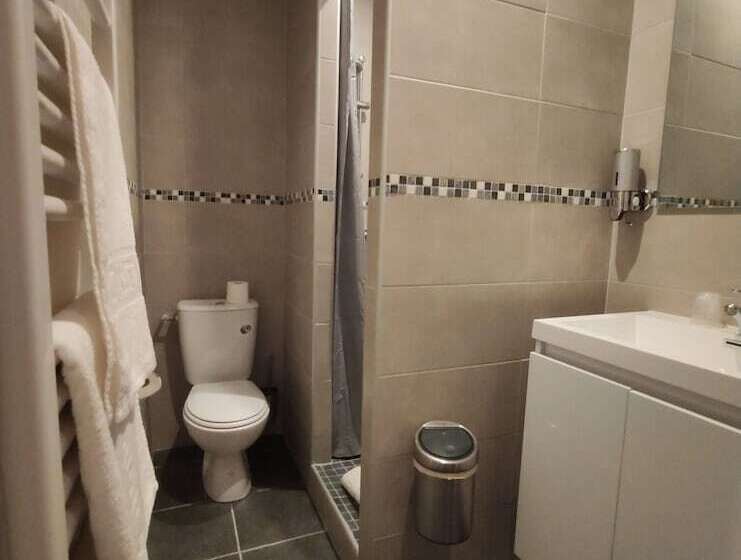 Отель Hôtel Le Dormeux