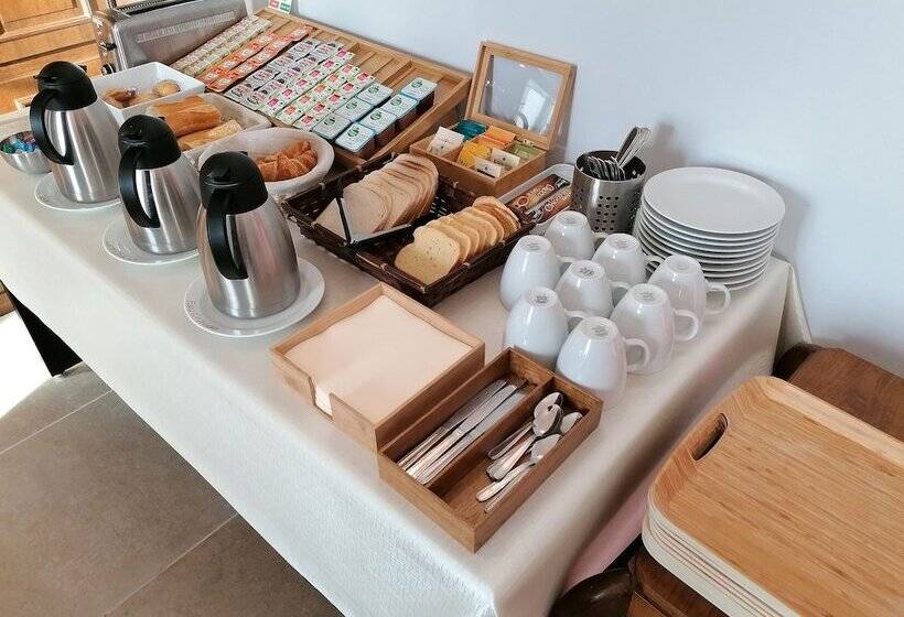 Отель Hôtel Le Dormeux