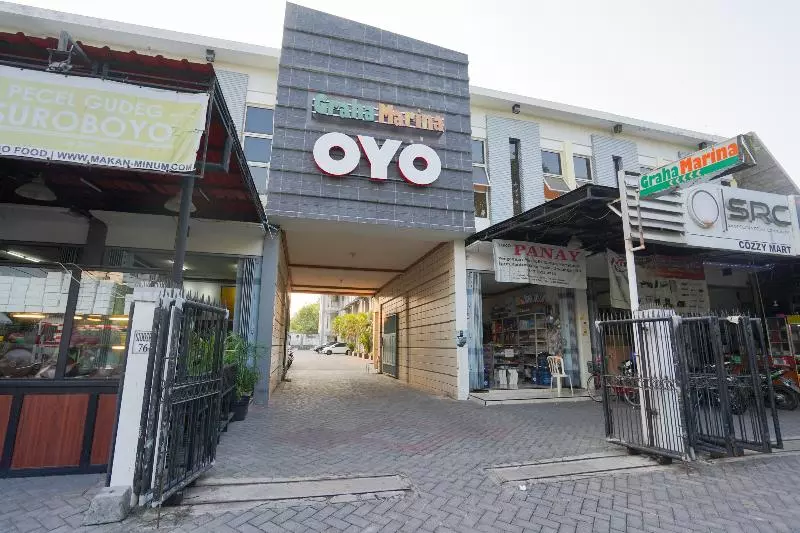 ホテル Oyo 2075 Graha Marina