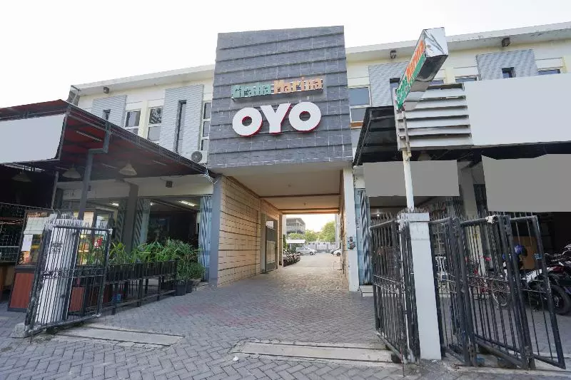 ホテル Oyo 2075 Graha Marina