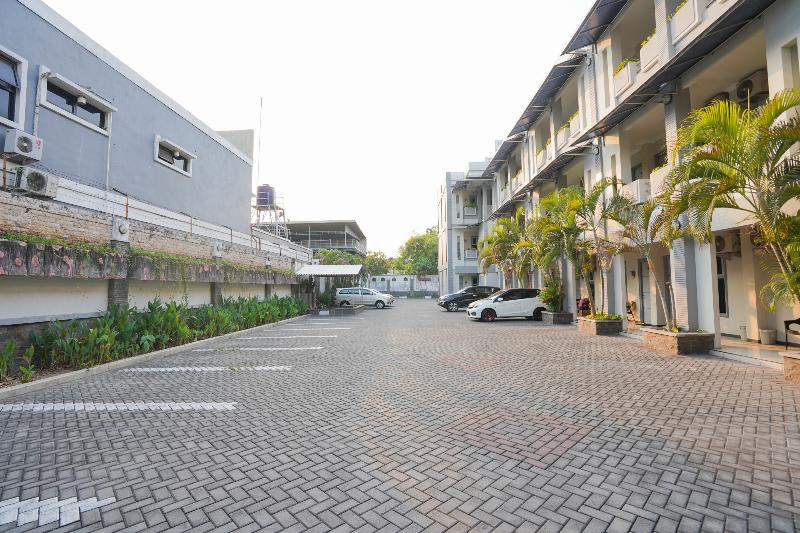 Hotel Oyo 2075 Graha Marina