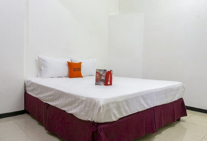 פנסיון Reddoorz Near Widya Mandala University