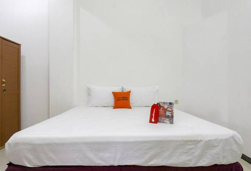 פנסיון Reddoorz Near Widya Mandala University