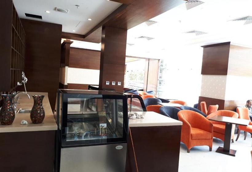 Отель Wahat Al Refaa