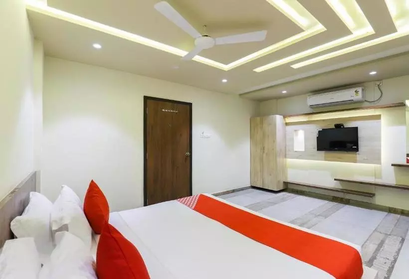 ホテル Oyo 48307  Majestic Somnath