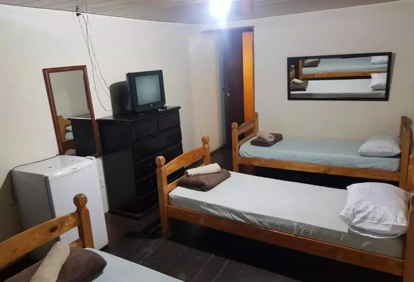 Hotel Oyo Fragata Praia