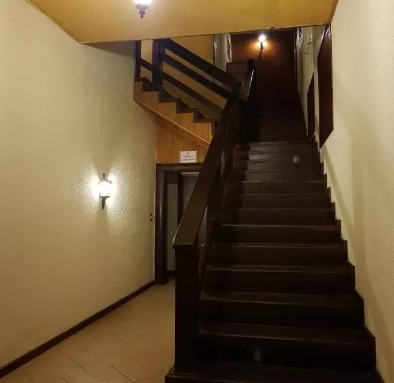 Hotel Oyo Fragata Praia