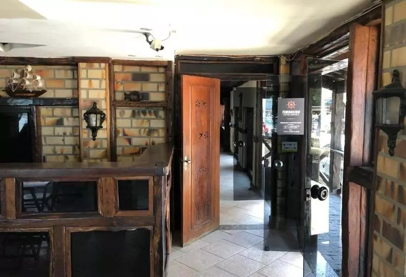 Hotel Oyo Fragata Praia