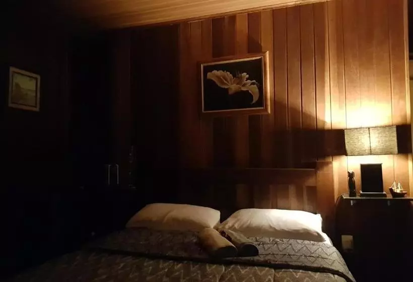 Hotel Oyo Fragata Praia