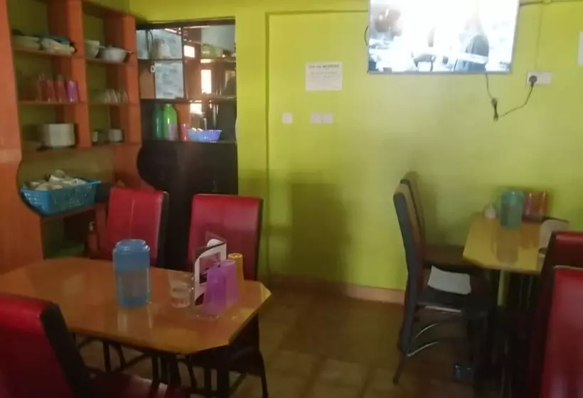 هتل Kq Grill And Bistro