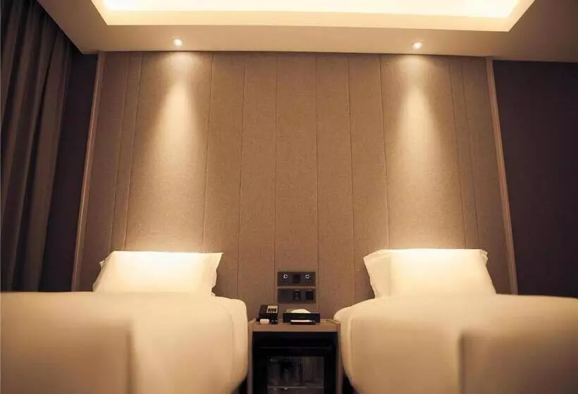 Lavande Hotel Qiqihar Supervisory Office