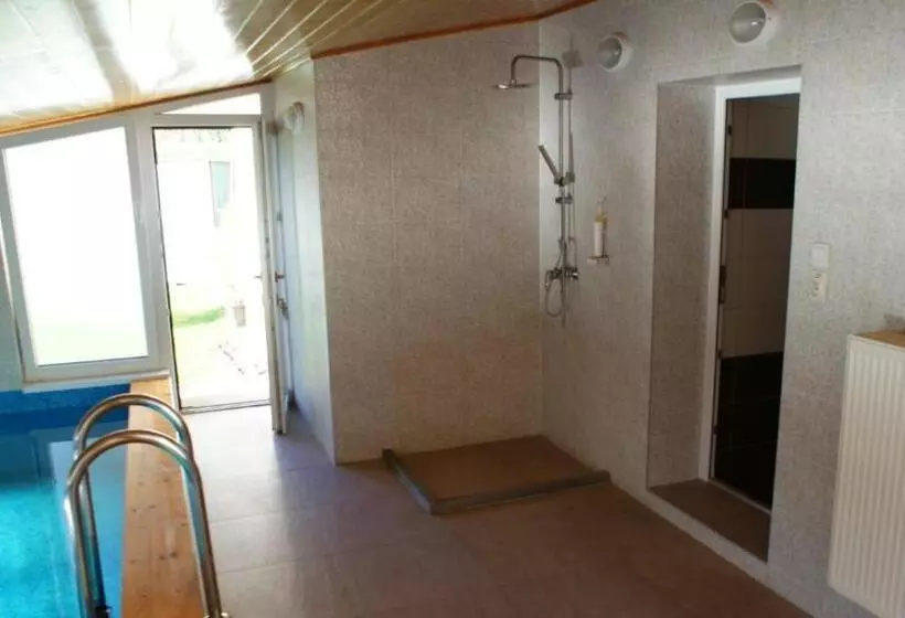 Majatalo Penzion Pod Zámkem