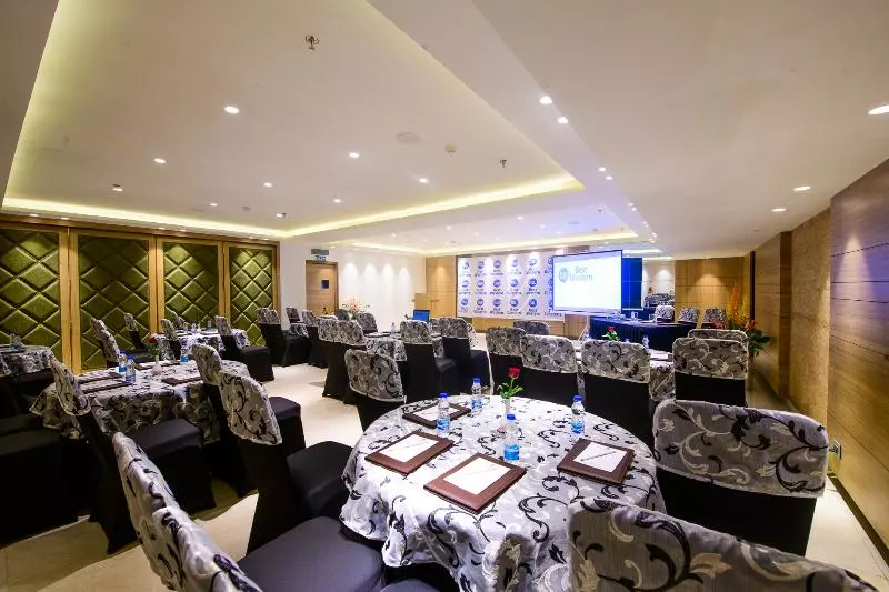 ホテル Best Western La Vista Pathankot